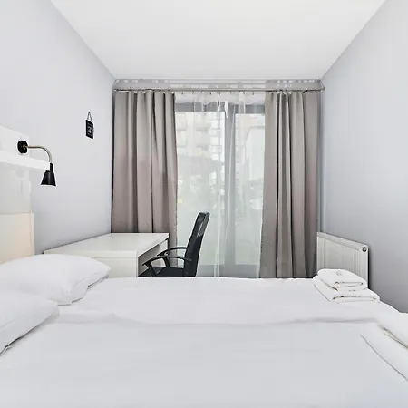 Swistackiego With Free Garage By Renters *